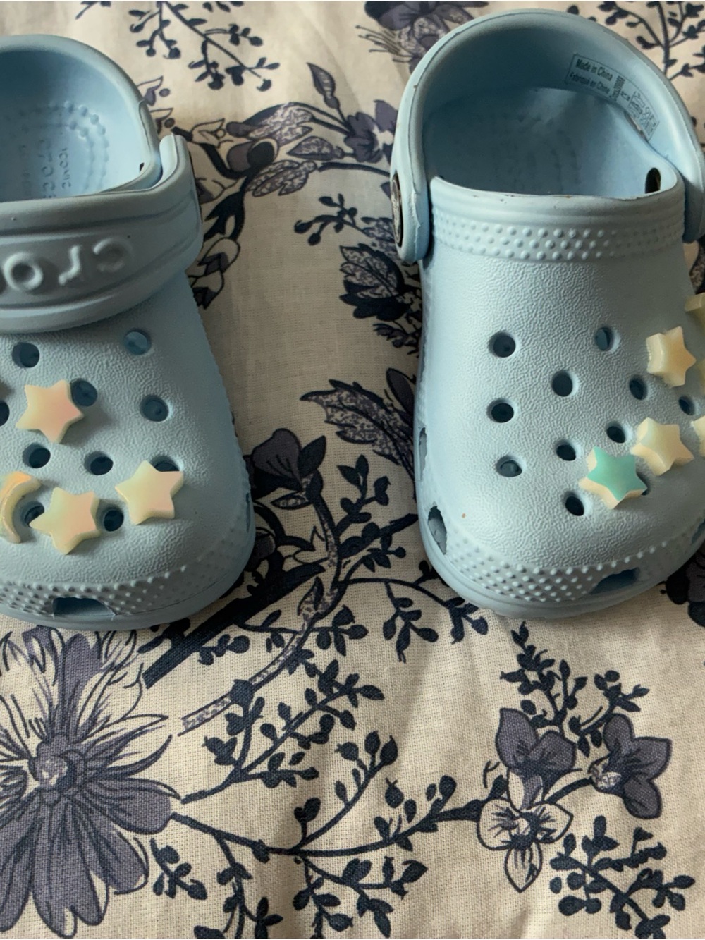 CROCS Light Blue Kids Clogs with Star Charms